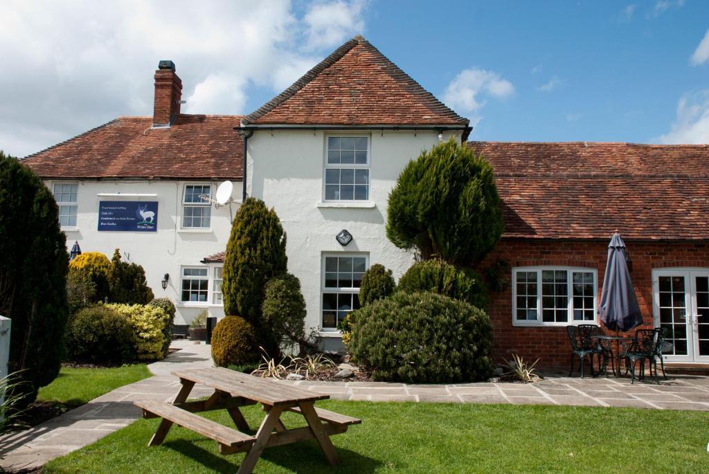 The White Hart Inn Νιούμπερι Εξωτερικό φωτογραφία
