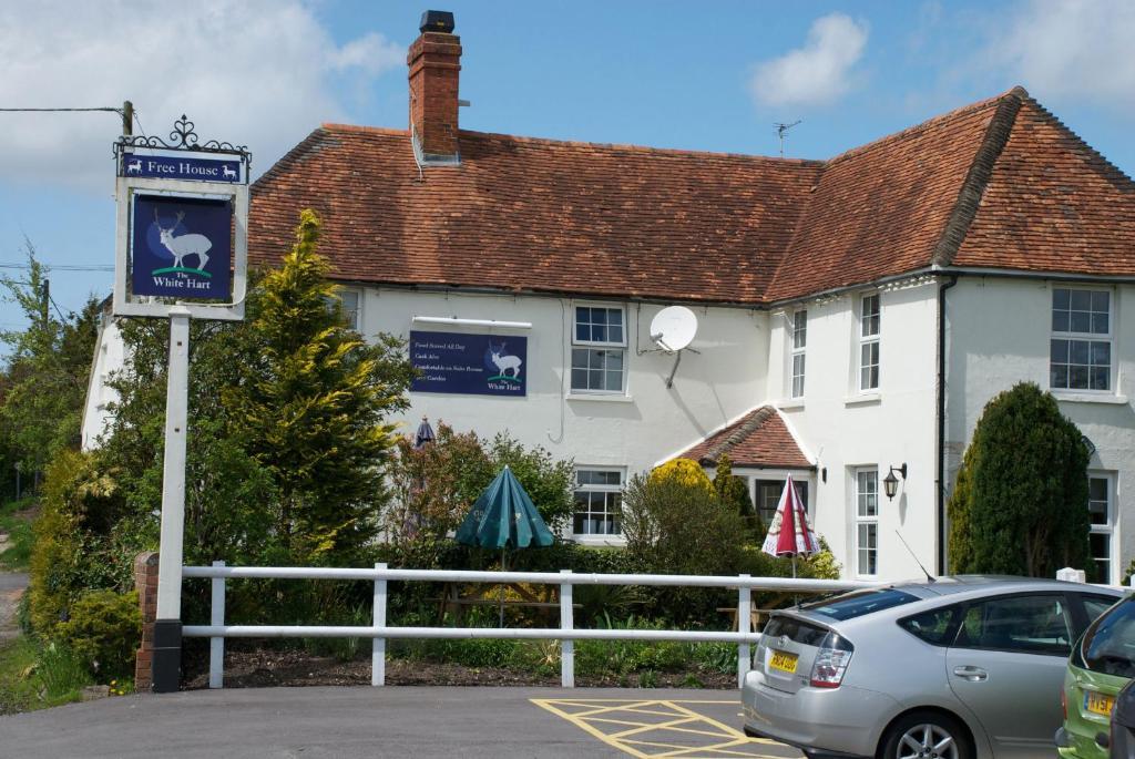 The White Hart Inn Νιούμπερι Εξωτερικό φωτογραφία